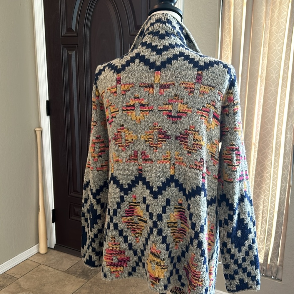Geometric Patterned Open Front Sweater - Picture 5 of 11